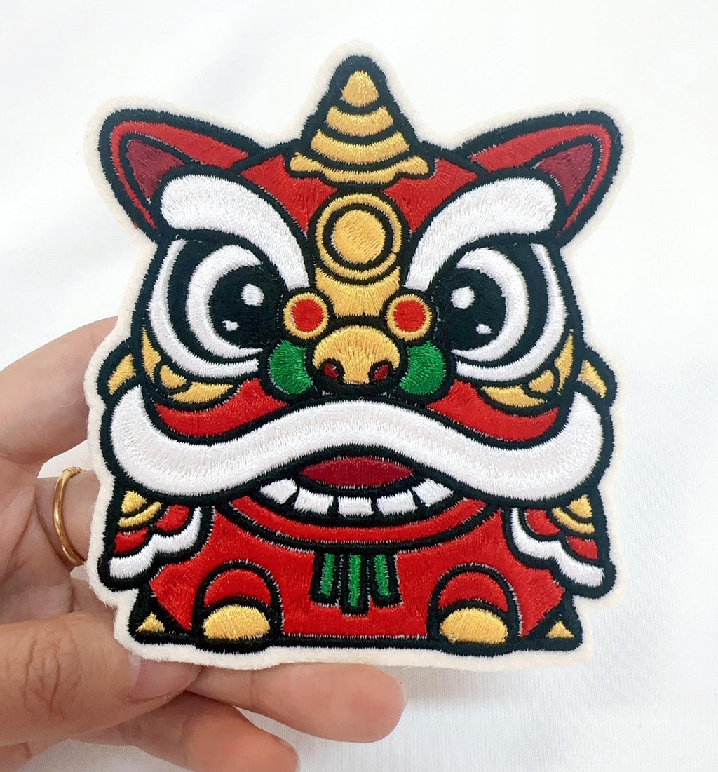 Iron on Chinese Lion Dancing Embroidery Patch Applique