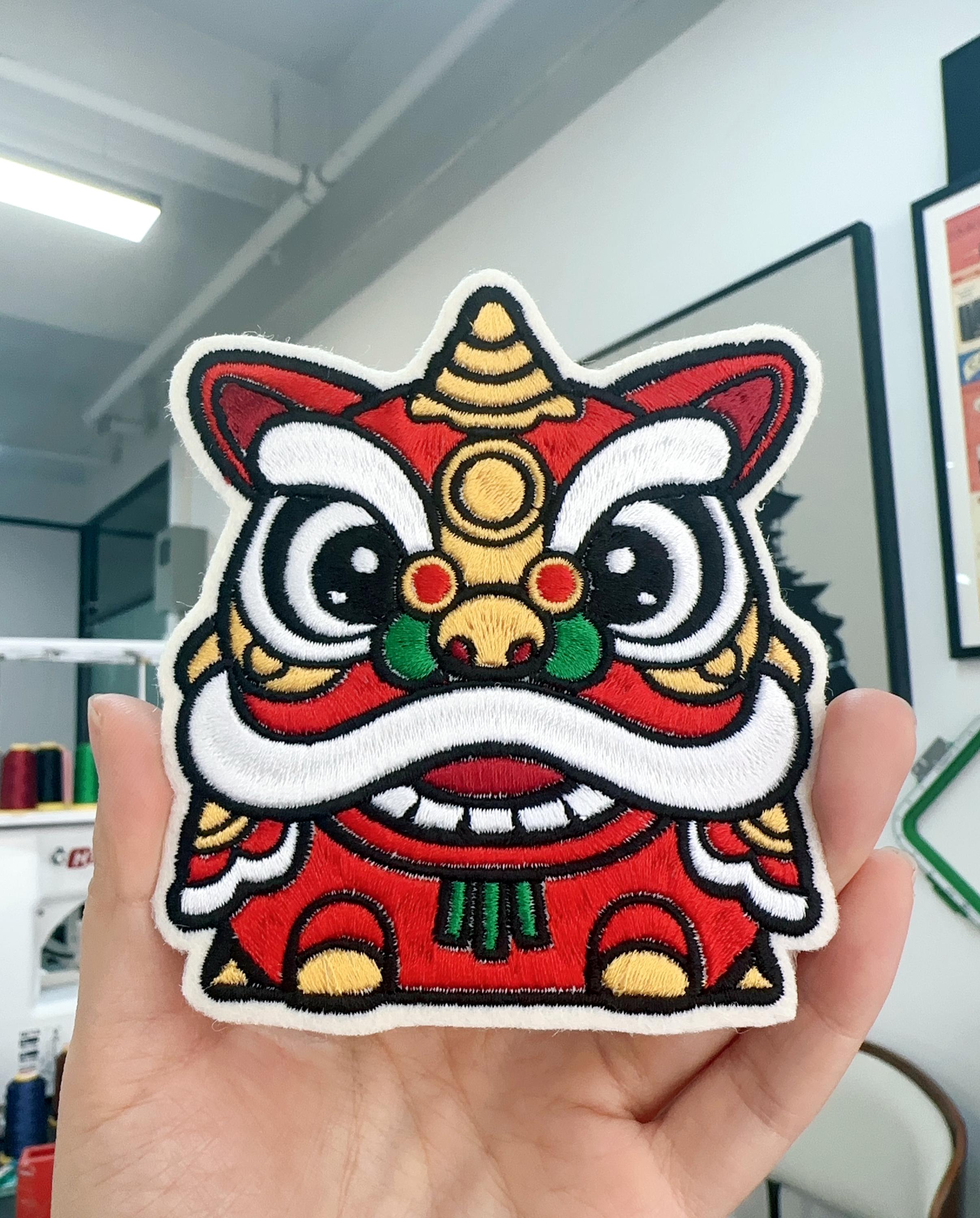 Iron on Chinese Lion Dancing Embroidery Patch Applique