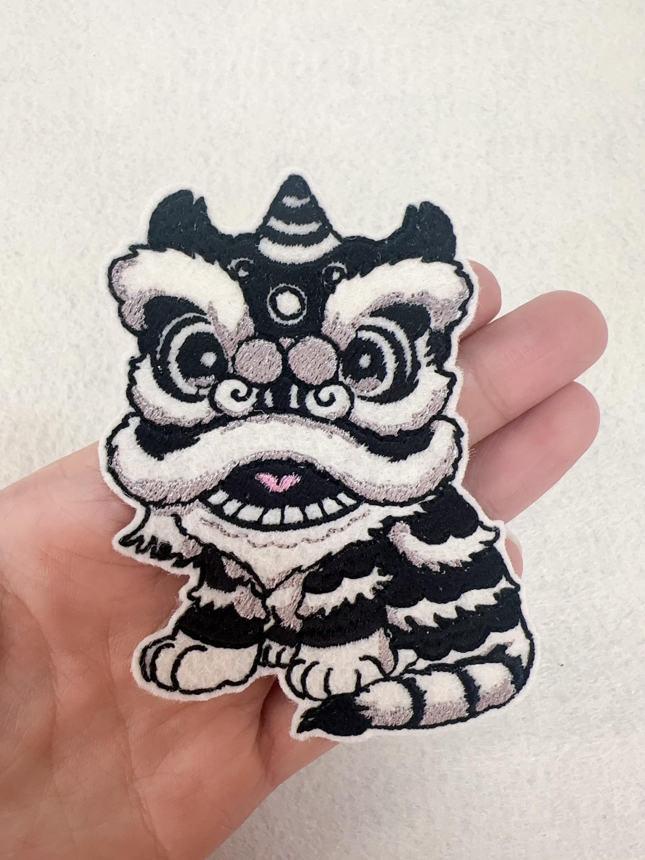 Iron on Chinese Lion Dancing Embroidery Patch Applique