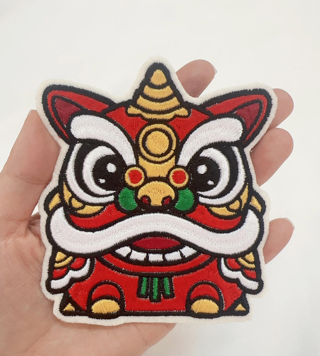Iron on Chinese Lion Dancing Embroidery Patch Applique
